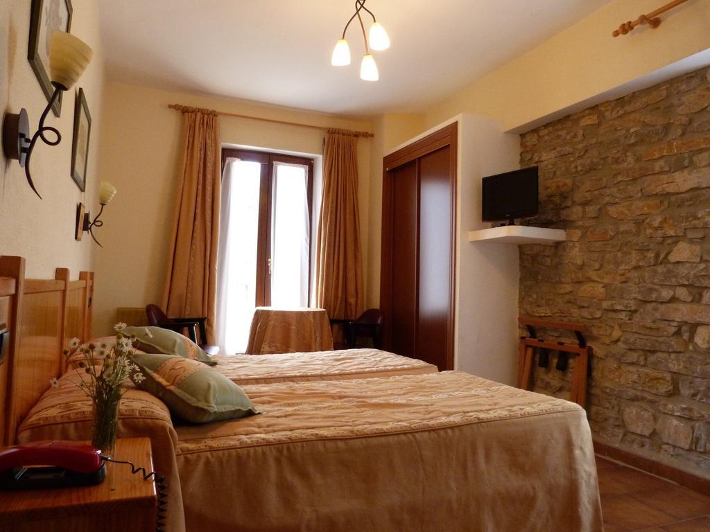 Hotel Esther La Virgen de la Vega Room photo